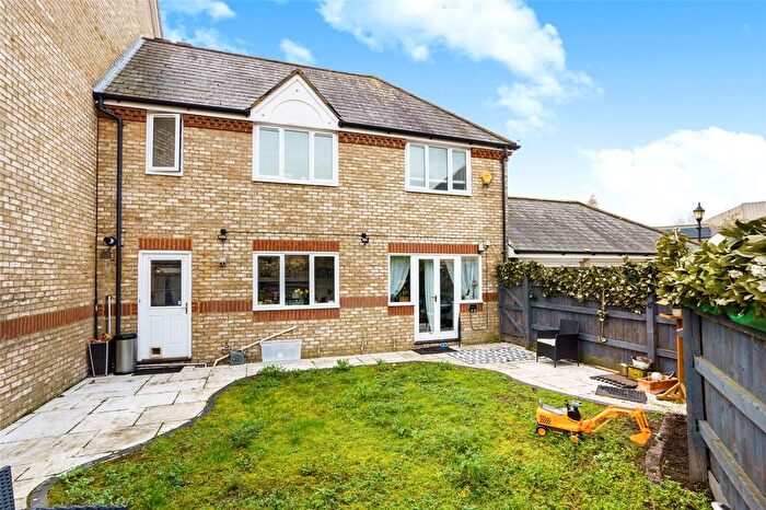 3 Bedroom Terraced House For Sale In Norbury Avenue, Watford, Hertfordshire, WD24