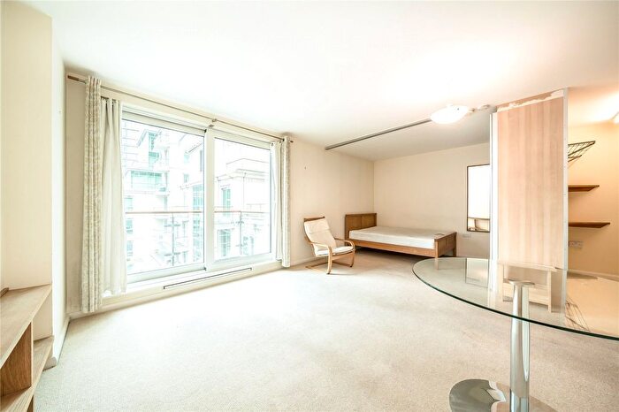 Studio To Rent In Hanover House, St. George Wharf, Vauxhall, London, SW8