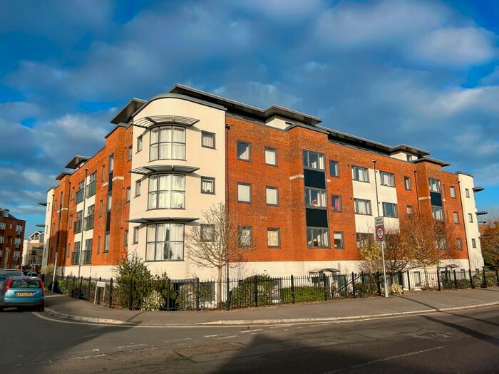 1 Bedroom Apartment To Rent In Fosters Place, Kiln House, RH19