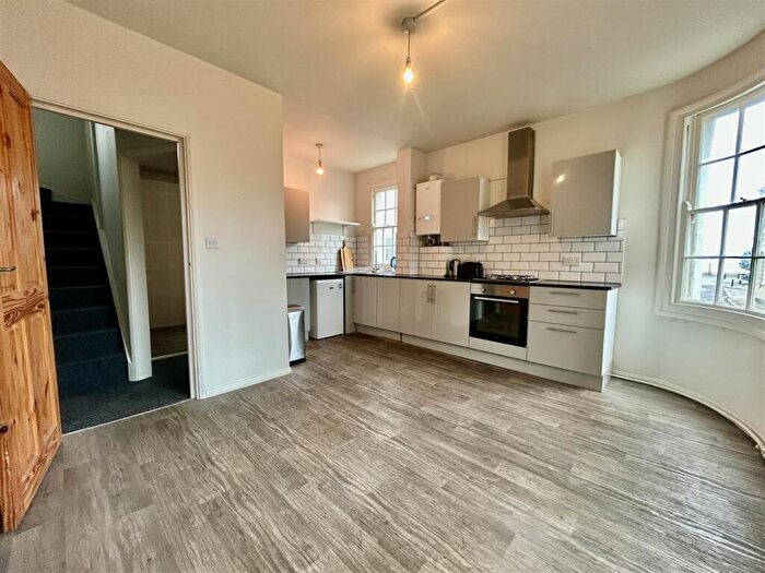 3 Bedroom Apartment To Rent In Market Place, Margate, CT9