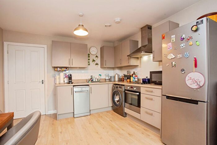 2 Bedroom Flat For Sale In Manor Way, Borehamwood, WD6