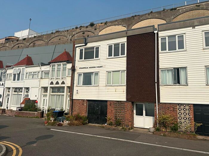 2 Bedroom Flat To Rent In Granville Marina, Ramsgate, CT11
