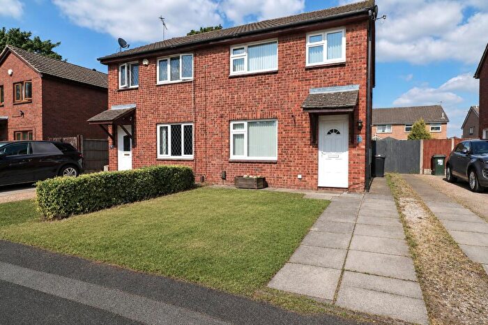 3 Bedroom Semi-Detached House To Rent In Blackthorne Avenue, Whitby, Ellesmere Port, Cheshire, CH66