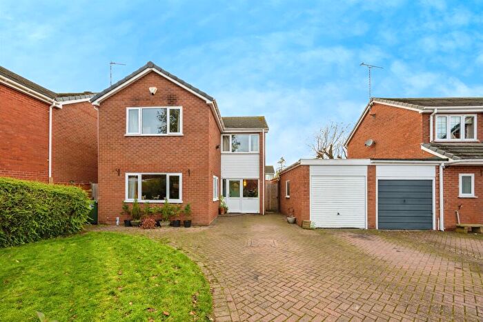 4 Bedroom Detached House For Sale In Elm Grove, Balsall Common, Coventry, CV7