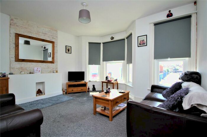 1 Bedroom Apartment To Rent In Eastcourt Road, Worthing, West Sussex, BN14