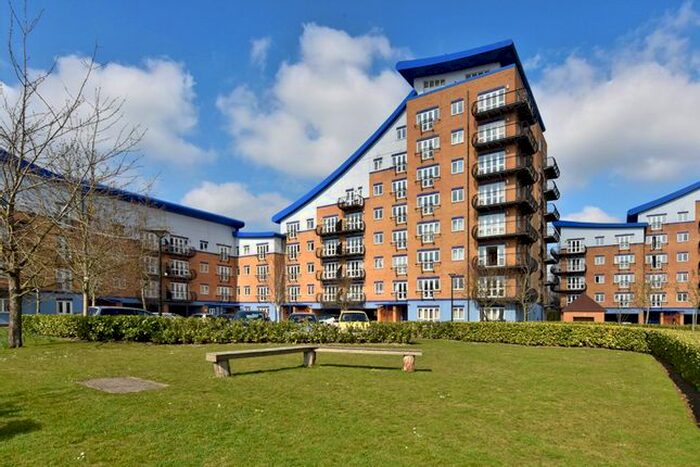 2 Bedroom Flat To Rent In Luscinia View, Napier Road, Reading, RG1