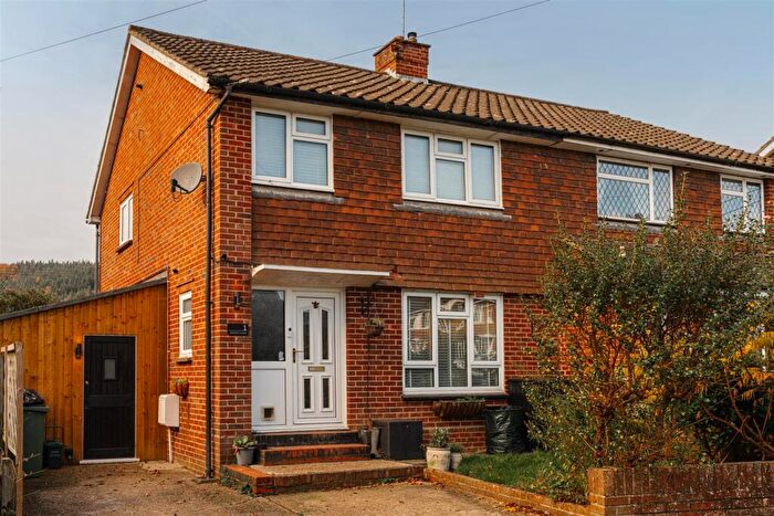 3 Bedroom Semi-Detached House For Sale In Warwick Close, Holmwood, Dorking., RH5