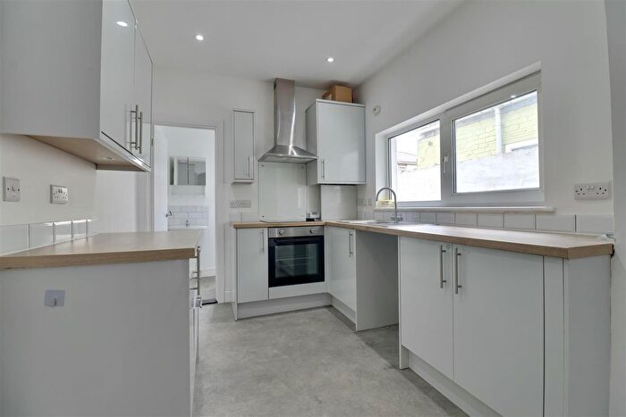 2 Bedroom Terraced House To Rent In Jervis Road, Portsmouth, PO2