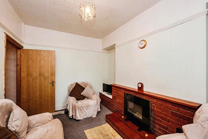 3 Bedroom Terraced House For Sale In Argyle Street, Swansea, SA1