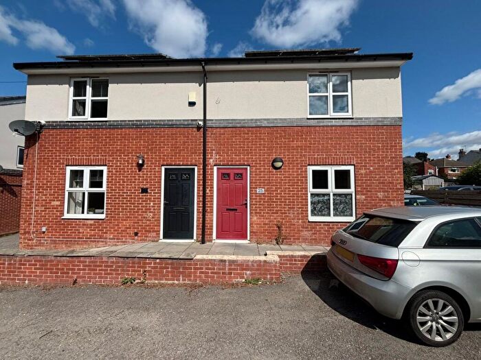 3 Bedroom House To Rent In George Street, North Wingfield, Chesterfield, S42