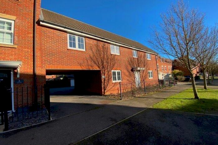 2 Bedroom Property To Rent In Benbroke Place, Stevenage, SG1