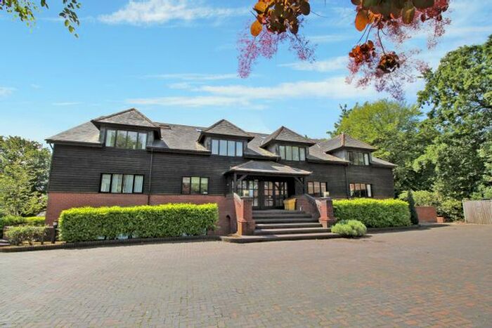 2 Bedroom Flat For Sale In The Kiln, Sotherington Lane, Selborne, Hampshire, GU34