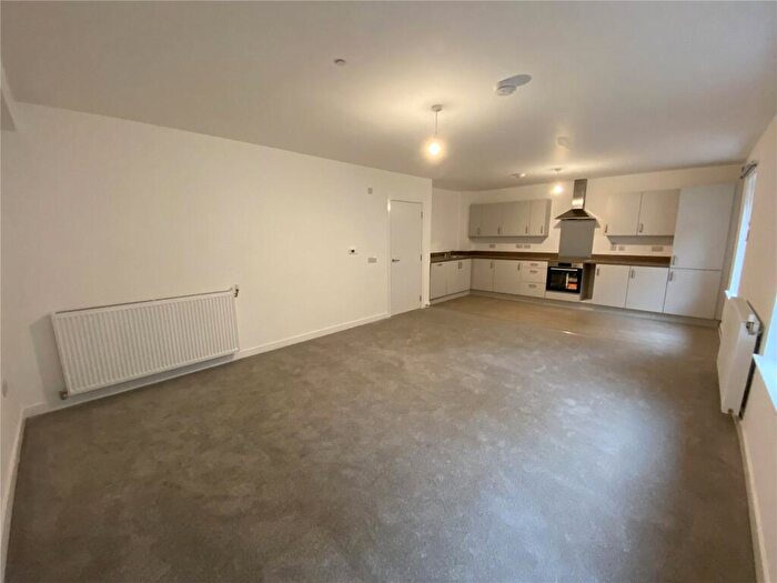 2 Bedroom Apartment To Rent In Fleet Terrace, Edinburgh, EH4