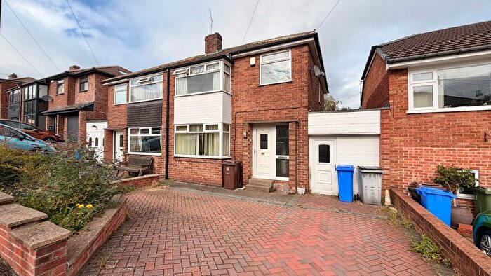 3 Bedroom Semi Detached House To Rent In Vicarage Crescent, Grenoside, Sheffield, South Yorkshire, Uk, S35