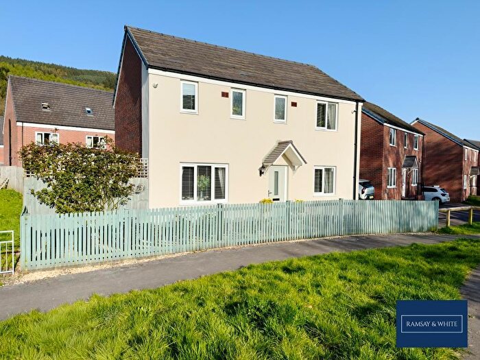 3 Bedroom Detached House For Sale In Trem Y Mynydd, Mountain Ash, CF45