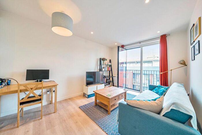 1 Bedroom Flat For Sale In Varcoe Road, Bermondsey, London, SE16