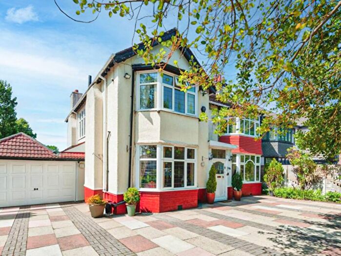 4 Bedroom Detached House For Sale In Queens Drive, Wavertree, L15