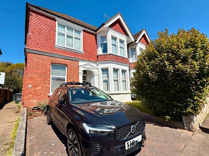 3 Bedroom Flat For Sale In Dorset Road, Bexhill-On-Sea, TN40