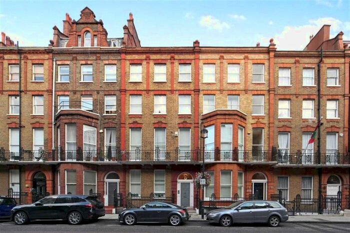 1 Bedroom Flat To Rent In Nottingham Place, Marylebone, London, W1U