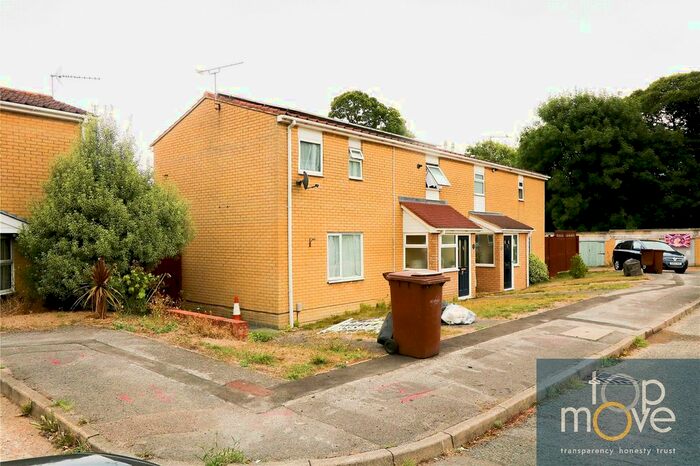 3 Bedroom Property To Rent In Barnwood Close, Rochester, Kent, ME1
