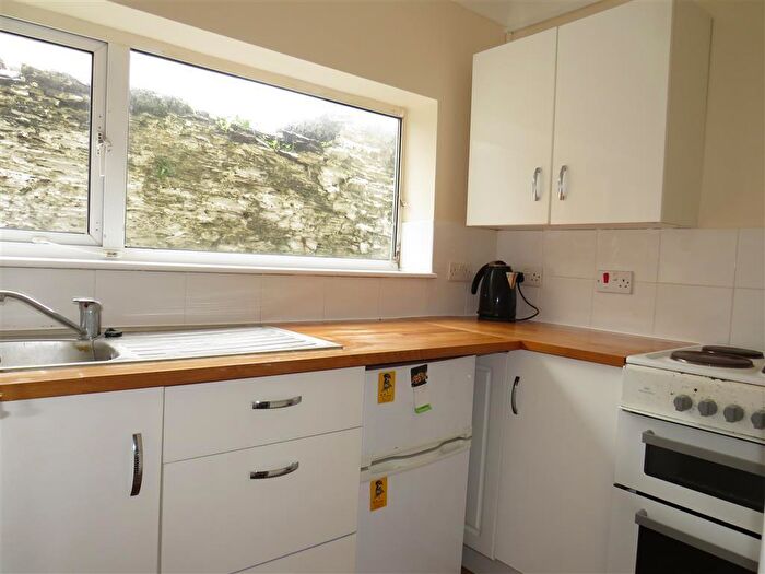 1 Bedroom Flat To Rent In Hill Park Crescent, Plymouth, PL4