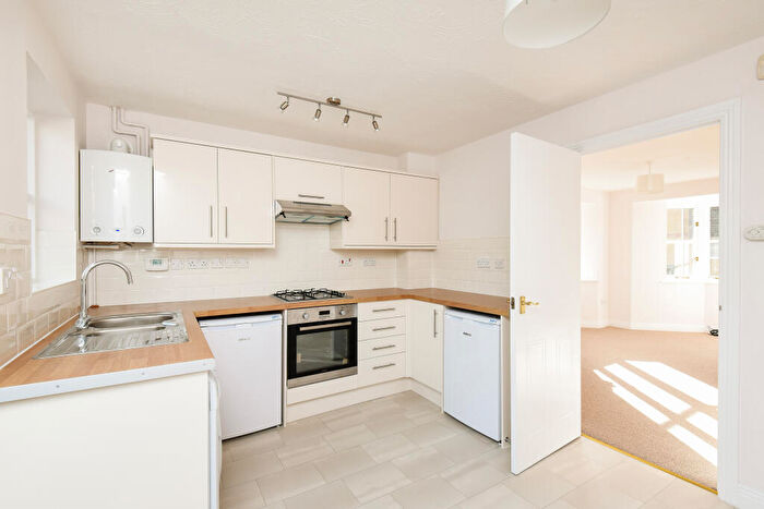 2 Bedroom Semi-Detached House To Rent In Skene Close, Headington, OX3