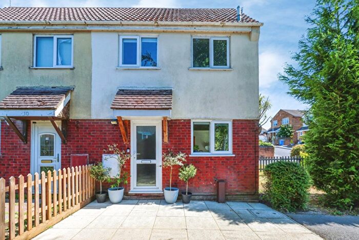 1 Bedroom Semi-Detached House For Sale In Overcombe Close, Poole, Dorset, BH17
