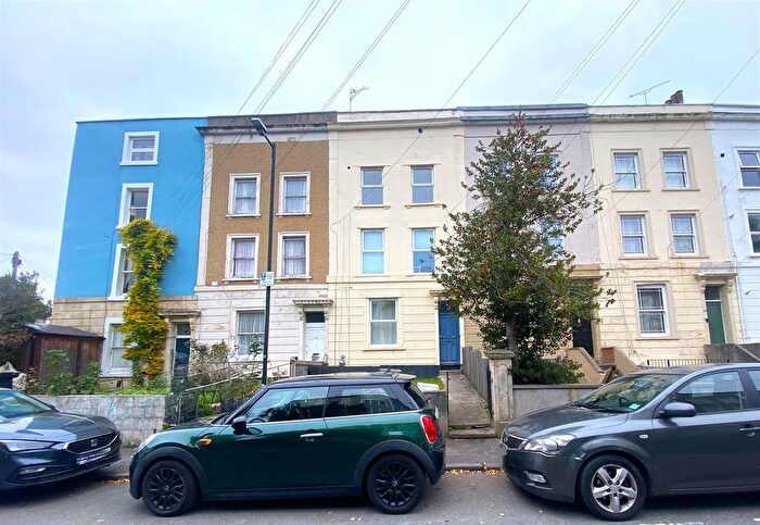 2 Bedroom Maisonette To Rent In Albert Park, Montpelier, Bristol, BS6