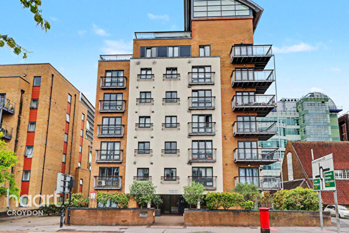 2 Bedroom Block Of Apartments For Sale In Park Lane, Croydon, CR0