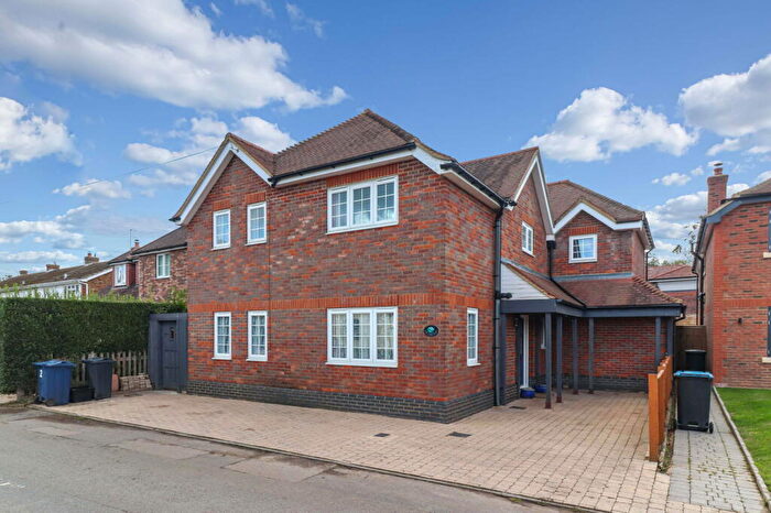 4 Bedroom Detached House For Sale In Whelpley Hill, Chesham, HP5