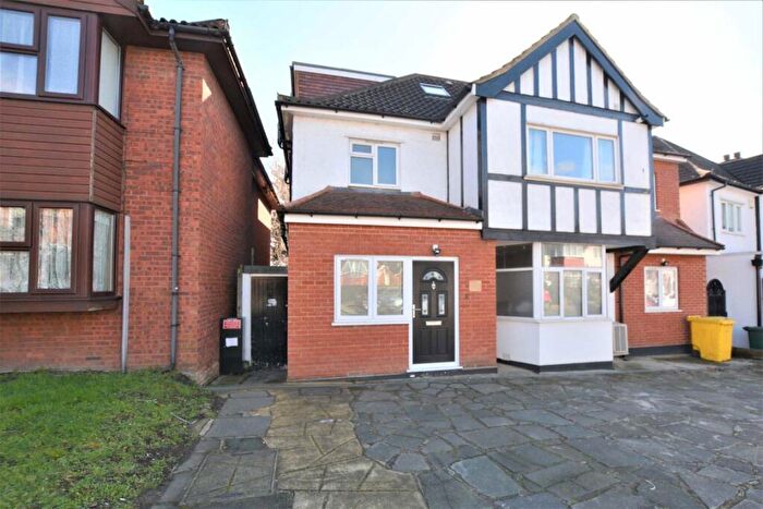 1 Bedroom Flat To Rent In Rundell Crescent, London, NW4