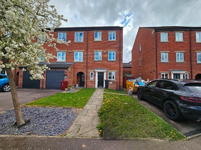 4 Bedroom House For Sale In Southdown Close, Doe Lea, S44