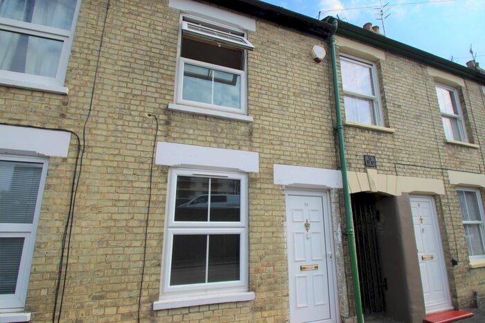 2 Bedroom Terraced House To Rent In Franklin Road, Watford, WD17