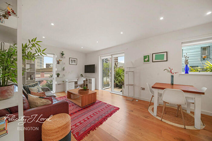 1 Bedroom Flat For Sale In Branch Place, London, N1