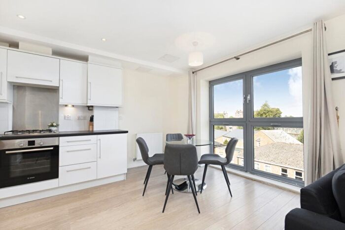 1 Bedroom Flat To Rent In Shepperton Road, London, N1