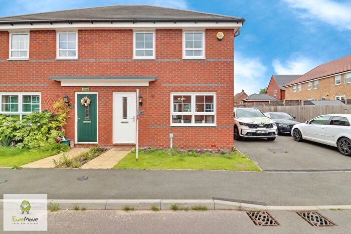 3 Bedroom Semi-Detached House For Sale In Dawes Way, Hednesford, Cannock, WS12