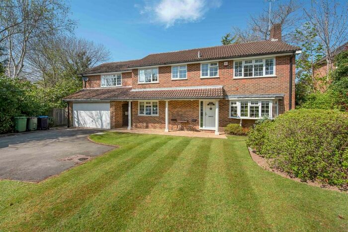 5 Bedroom Detached House To Rent In Ashcroft Park, Cobham, KT11