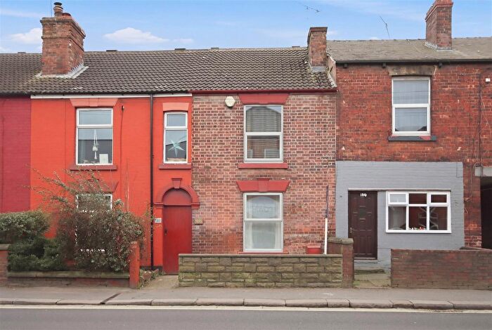 2 Bedroom Terraced House For Sale In Chatsworth Road, Brampton, Chesterfield, S40