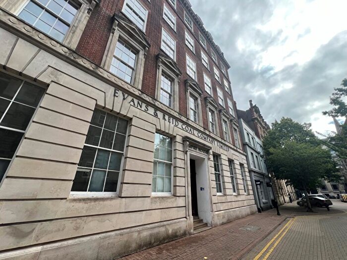 3 Bedroom Apartment To Rent In Mount Stuart Square, Cardiff, CF10
