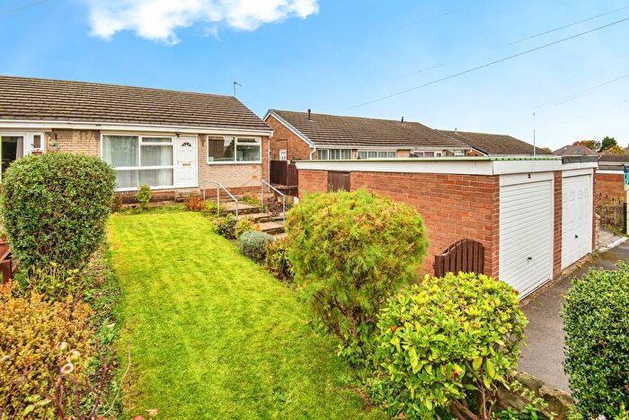 2 Bedroom Bungalow For Sale In Stone Close, Ravenfield, Rotherham, South Yorkshire, S65
