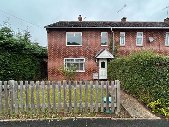 2 Bedroom End Of Terrace House To Rent In Buckley Road, Leamington Spa, CV32