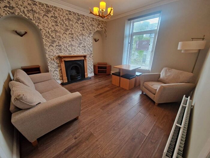 1 Bedroom Flat To Rent In Balmoral Terrace, Holburn, Aberdeen, AB10