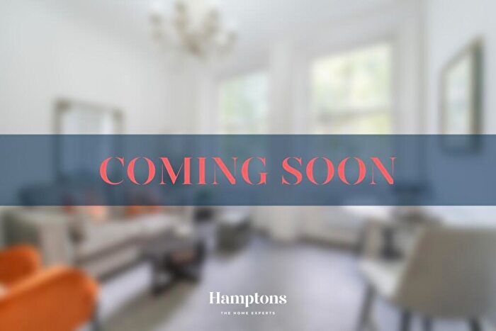 2 Bedroom Apartment To Rent In Newnton Close London, N4