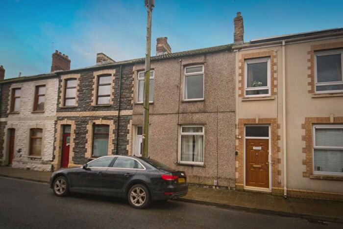 3 Bedroom House For Sale In Janet Street, Cardiff, CF24