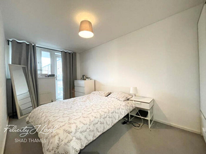 2 Bedroom Flat To Rent In Lucey Way, London, SE16