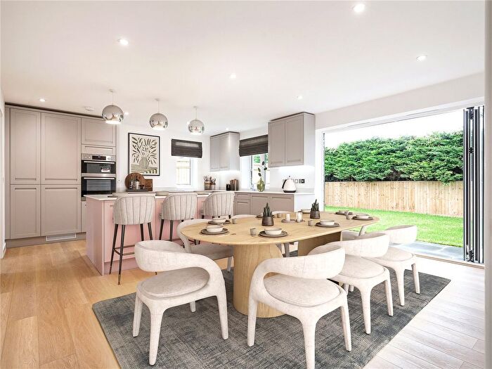 4 Bedroom Detached House For Sale In Brunel Court, Elcot Lane, Marlborough, SN8