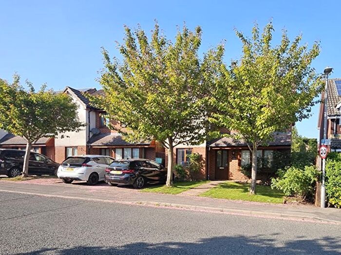 4 Bedroom Detached House To Rent In Fair Ridge, High Wycombe, HP11