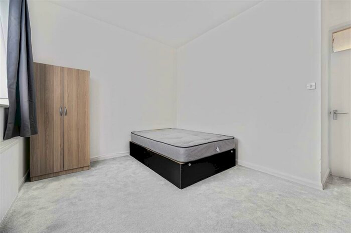 2 Bedroom Flat For Sale In Cranhurst Road, NW2