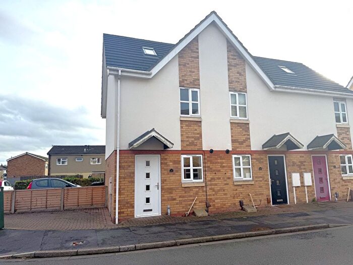 2 Bedroom Town House For Sale In Dunkirk Road, Lincoln, LN1