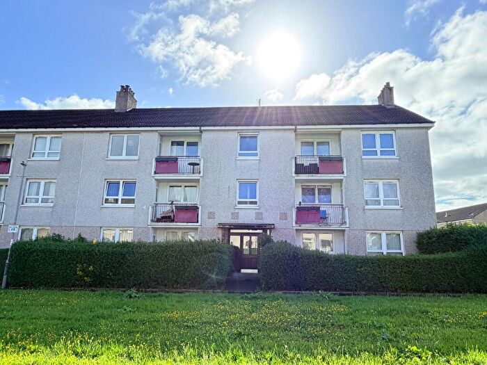 2 Bedroom Flat To Rent In Clavens Road, Hillington, Glasgow, G52